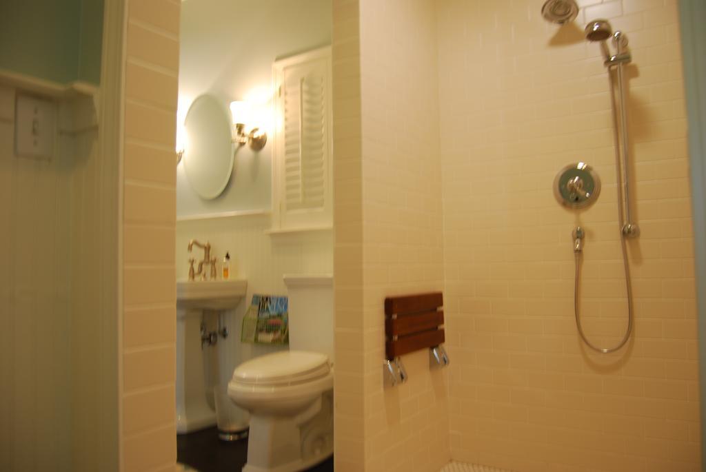 The Cottage Bed & Breakfast In Decatur Ga ภายนอก รูปภาพ